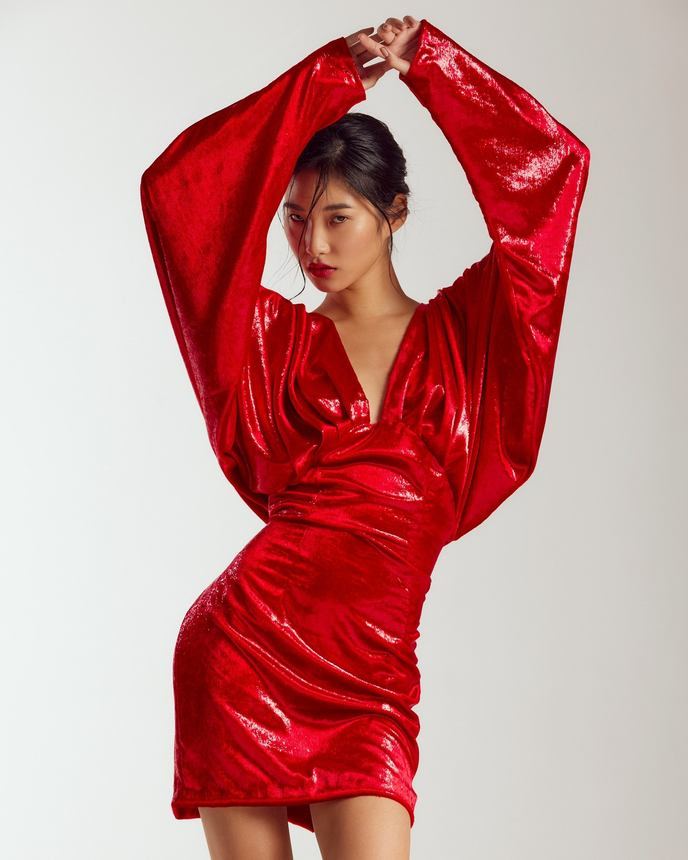Ivory Line — frame 3